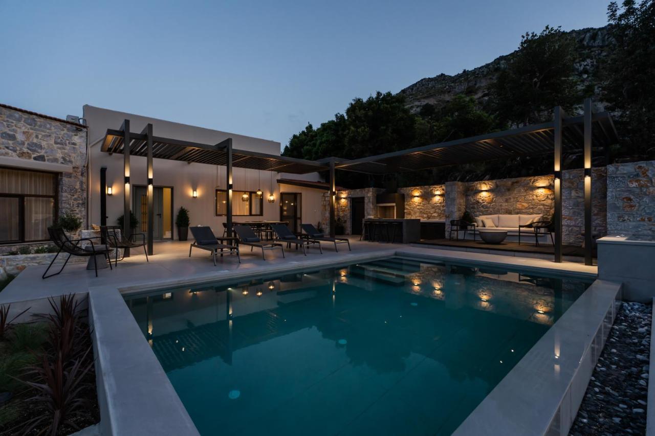 Eumelia Iconic Villa, With Heated Pool & Whirlpool, By Thinkvilla Asi Gonia Exterior photo